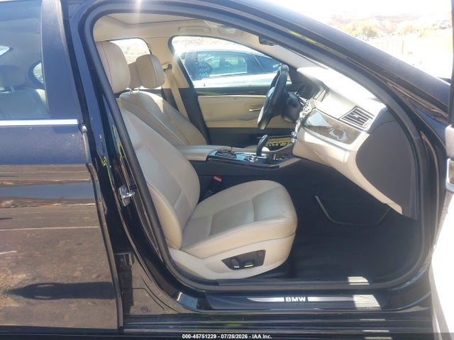 45751229 :رقم المزاد ، WBAFR1C52BC749071 vin ، 2011 Bmw 528i مزاد بيع