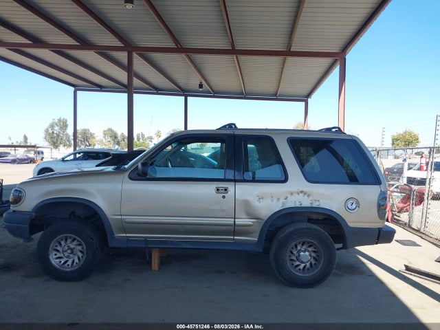 Продаж на аукціоні авто 2000 Ford Explorer Sport, vin: 1FMYU60X6YUA27310, номер лоту: 45751246