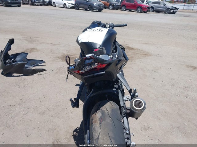 JKBZXVM1XSA009682 Kawasaki Zx1002 M