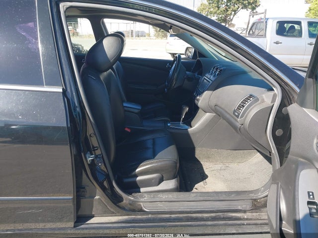 2011 Nissan Altima Hybrid მანქანა იყიდება აუქციონზე, vin: 1N4CL2AP4BC185544, აუქციონის ნომერი: 45751282