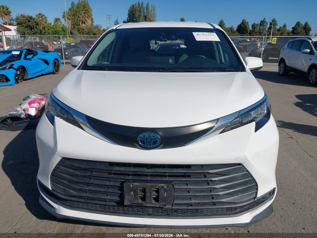 Auction sale of the 2021 Toyota Sienna Le, vin: 5TDKRKEC8MS016690, lot number: 45751294