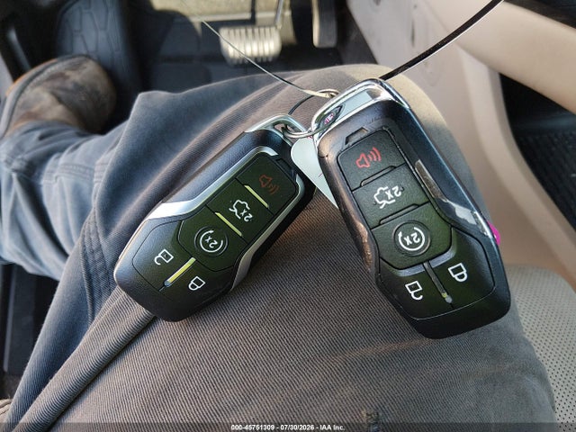 45751309 :رقم المزاد ، 2LMTJ6LR7GBL30430 vin ، 2016 Lincoln Mkx Reserve مزاد بيع