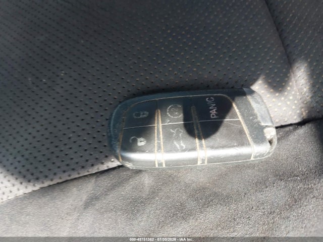 45751382 :رقم المزاد ، 2C3CDZBT4FH783667 vin ، 2015 Dodge Challenger R/t Plus مزاد بيع