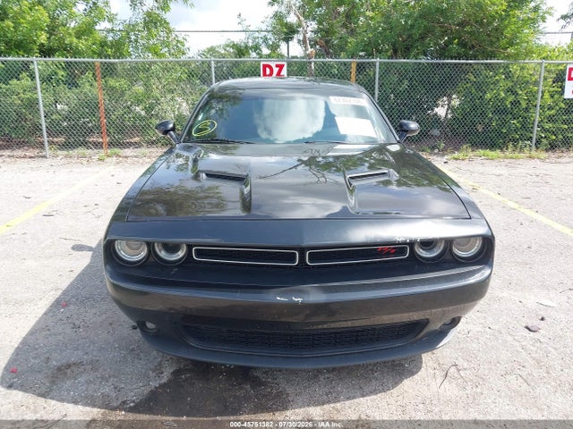 45751382 :رقم المزاد ، 2C3CDZBT4FH783667 vin ، 2015 Dodge Challenger R/t Plus مزاد بيع