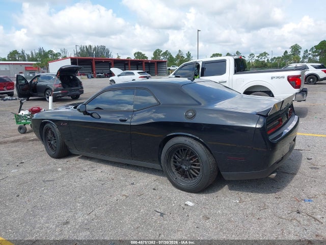 45751382 :رقم المزاد ، 2C3CDZBT4FH783667 vin ، 2015 Dodge Challenger R/t Plus مزاد بيع