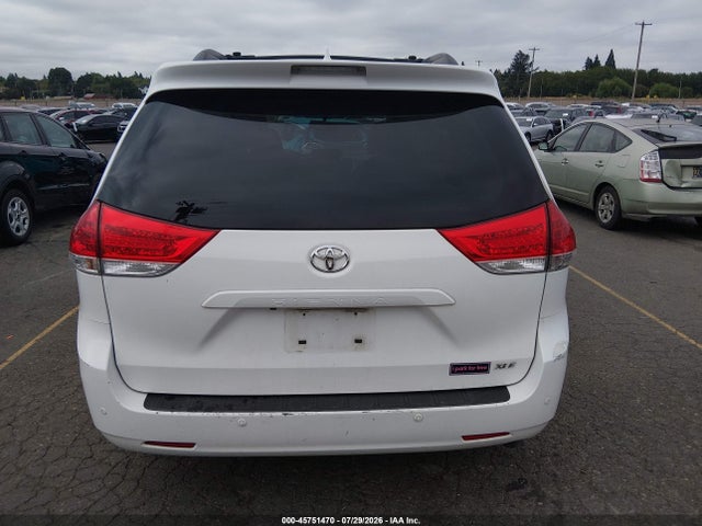 2012 Toyota Sienna Xle V6 8 Passenger მანქანა იყიდება აუქციონზე, vin: 5TDYK3DC8CS187198, აუქციონის ნომერი: 45751470