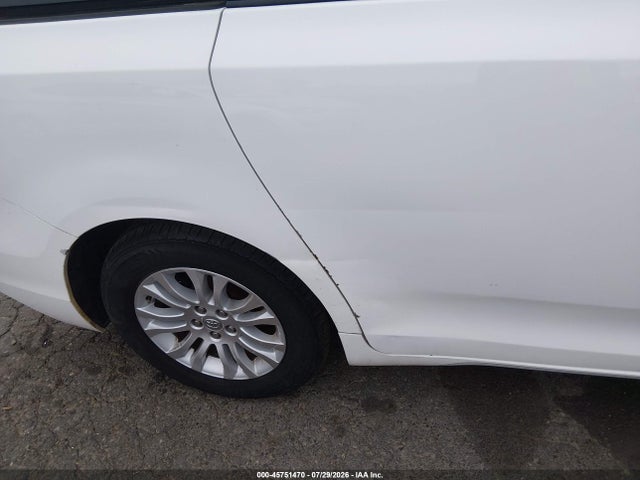 2012 Toyota Sienna Xle V6 8 Passenger მანქანა იყიდება აუქციონზე, vin: 5TDYK3DC8CS187198, აუქციონის ნომერი: 45751470