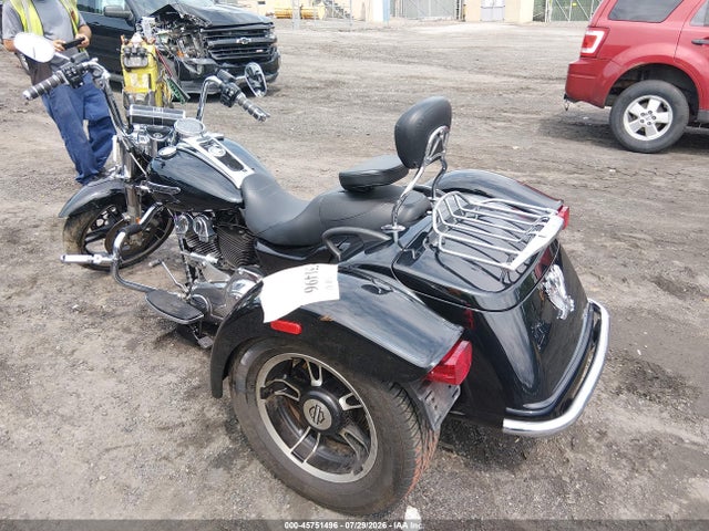 Harley-Davidson Flrt Free Wheeler 2015 1HD1MCM16FB856038 Image 3