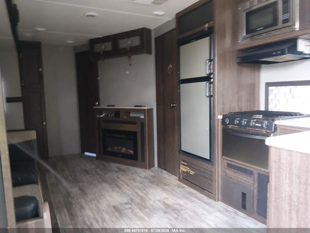 Продаж на аукціоні авто 2019 Crossroads Longhorn Series M-33, vin: 4YDT33326KS379027, номер лоту: 45751515