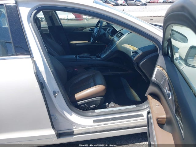 3LN6L2GK1FR622745 Lincoln MKZ