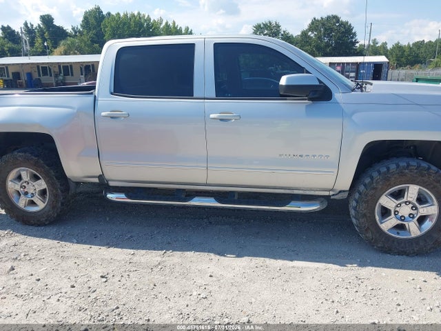 45751615 :رقم المزاد ، 3GCUKREC5JG173822 vin ، 2018 Chevrolet Silverado 1500 2lt مزاد بيع