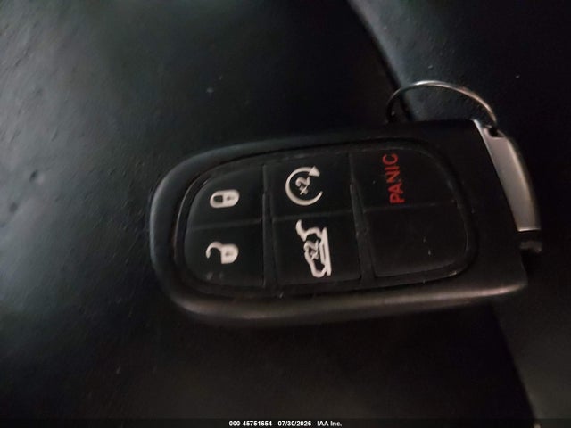 2018 Jeep Cherokee Limited Fwd მანქანა იყიდება აუქციონზე, vin: 1C4PJLDB5JD621401, აუქციონის ნომერი: 45751654
