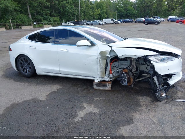 Продаж на аукціоні авто 2018 Tesla Model S 100d/75d/p100d, vin: 5YJSA1E2XJF296718, номер лоту: 45751694