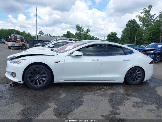 Продаж на аукціоні авто 2018 Tesla Model S 100d/75d/p100d, vin: 5YJSA1E2XJF296718, номер лоту: 45751694