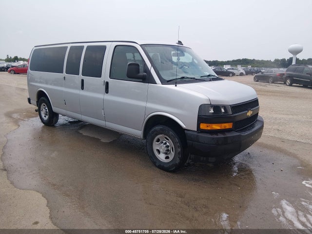 45751705 :رقم المزاد ، 1GAZGNFP8M1154405 vin ، 2021 Chevrolet Express Passenger Rwd 3500 Extended Wheelbase Ls مزاد بيع