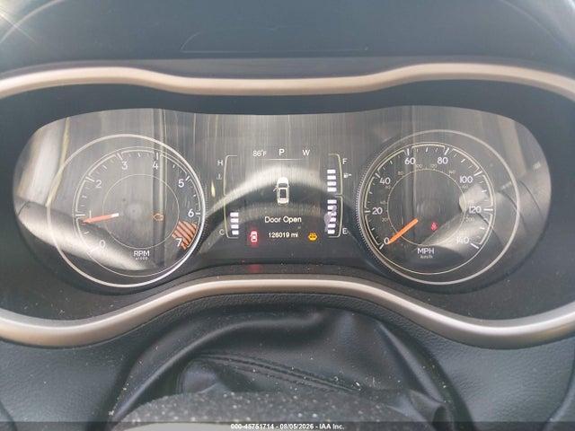 Продажа на аукционе авто 2015 Jeep Cherokee Latitude, vin: 1C4PJMCB2FW512672, номер лота: 45751714