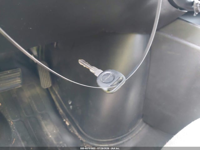 45751803 :رقم المزاد ، 1GCGG25V351266351 vin ، 2005 Chevrolet Express مزاد بيع