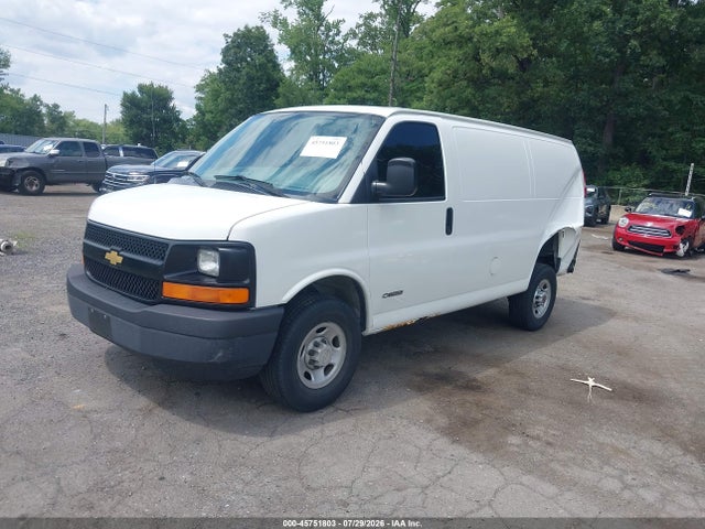 45751803 :رقم المزاد ، 1GCGG25V351266351 vin ، 2005 Chevrolet Express مزاد بيع