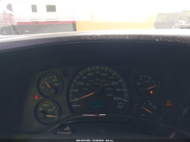 45751803 :رقم المزاد ، 1GCGG25V351266351 vin ، 2005 Chevrolet Express مزاد بيع