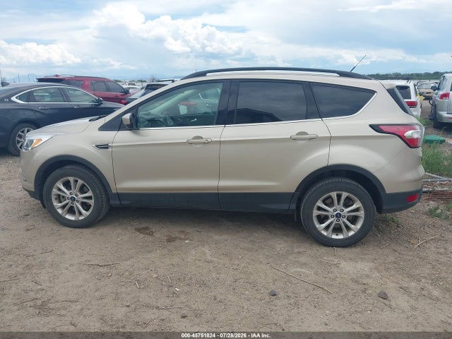 1FMCU9GD1JUD08900 Ford ESCAPE SE