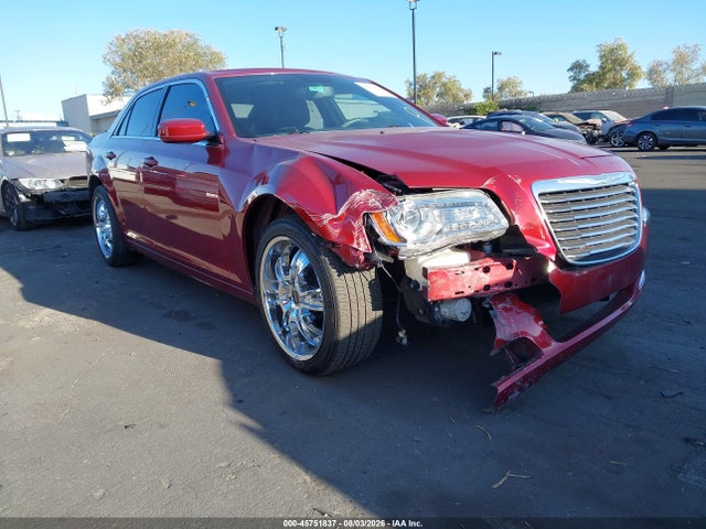 Продажа на аукционе авто 2014 Chrysler 300, vin: 2C3CCAAGXEH272682, номер лота: 45751837