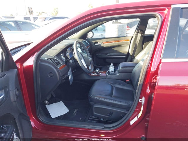 Продажа на аукционе авто 2014 Chrysler 300, vin: 2C3CCAAGXEH272682, номер лота: 45751837