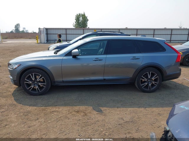 YV4A22NL5H1001659 Volvo V90 Cross Country T6