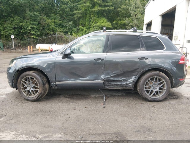 Продажа на аукционе авто 2014 Volkswagen Touareg 3.6l Sport, vin: WVGEF9BP6ED007775, номер лота: 45751868