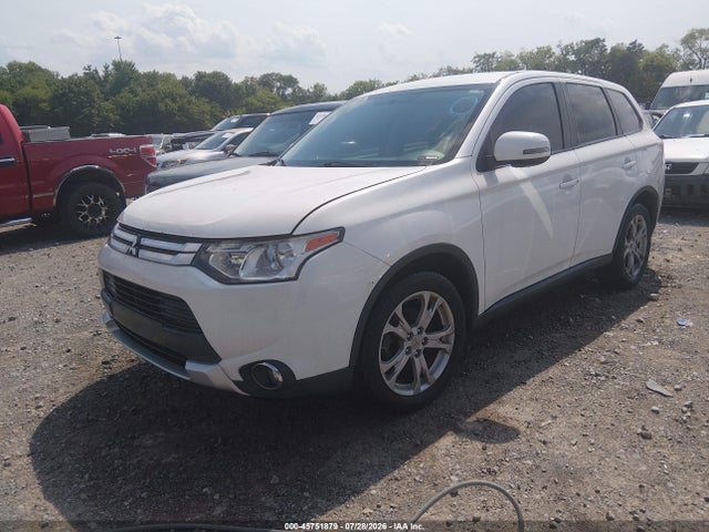 Продажа на аукционе авто 2015 Mitsubishi Outlander Se, vin: JA4AZ3A39FZ005880, номер лота: 45751879