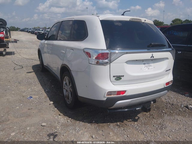 Продажа на аукционе авто 2015 Mitsubishi Outlander Se, vin: JA4AZ3A39FZ005880, номер лота: 45751879