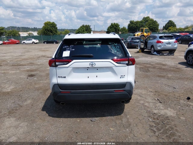 4T3RWRFV1SU180391 Toyota Rav4 Hybrid Xle