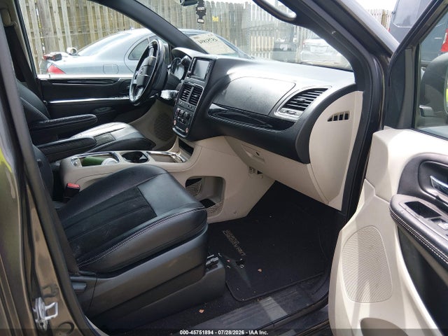 Продажа на аукционе авто 2017 Dodge Grand Caravan Sxt, vin: 2C4RDGCGXHR842455, номер лота: 45751894