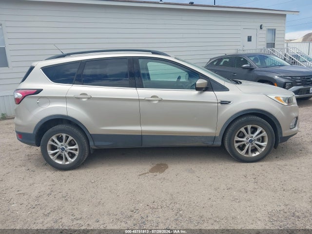1FMCU9GD9JUD08899 Ford ESCAPE SE