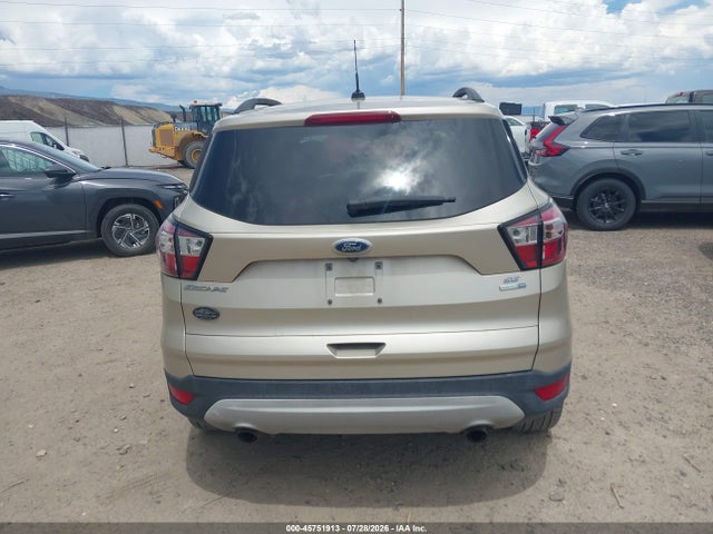1FMCU9GD9JUD08899 Ford ESCAPE SE