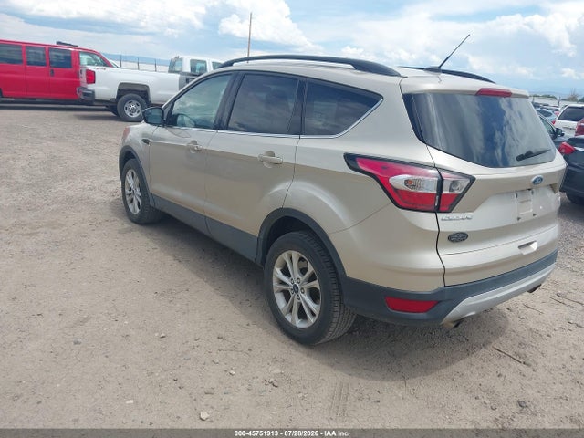 1FMCU9GD9JUD08899 Ford ESCAPE SE