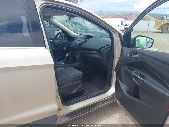1FMCU9GD9JUD08899 Ford ESCAPE SE