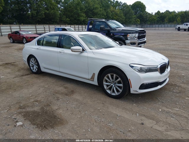 2017 Bmw 740i მანქანა იყიდება აუქციონზე, vin: WBA7E2C50HG740411, აუქციონის ნომერი: 45752029