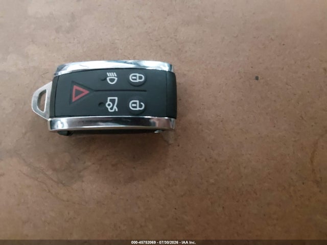 45752069 :رقم المزاد ، SAJWA05B49HR01759 vin ، 2009 Jaguar Xf Luxury مزاد بيع