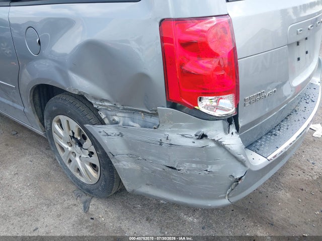 45752070 :رقم المزاد ، 2C4RDGBG3FR614408 vin ، 2015 Dodge Grand Caravan Se مزاد بيع