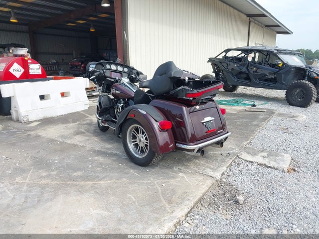 Harley-Davidson FLHTCUTG 2022 1HD1MAF16NB858226 Image 3