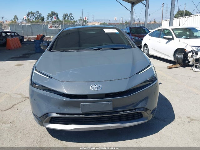 JTDACAAU2R3034035 Toyota PRIUS XLE