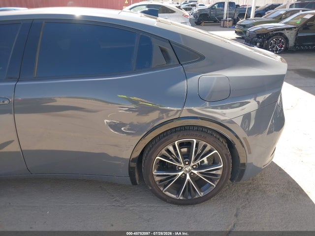 JTDACAAU2R3034035 Toyota PRIUS XLE