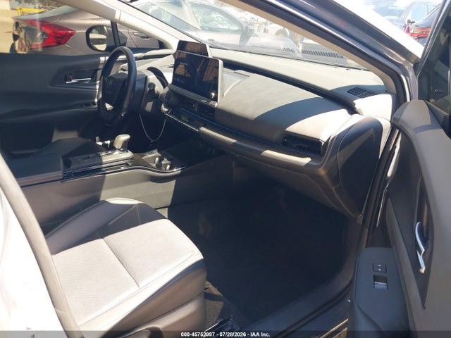 JTDACAAU2R3034035 Toyota PRIUS XLE