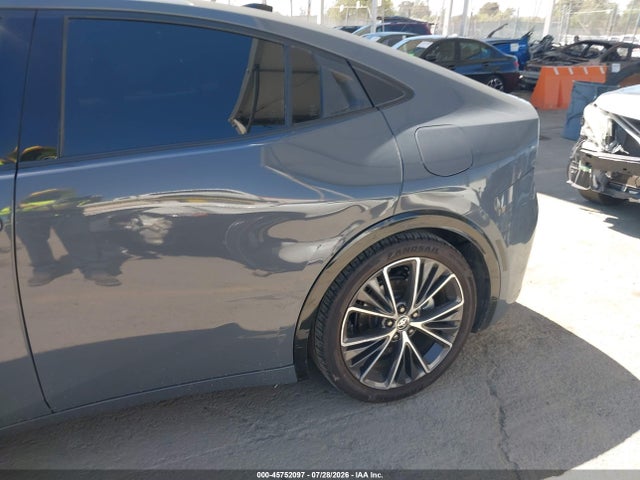 JTDACAAU2R3034035 Toyota PRIUS XLE