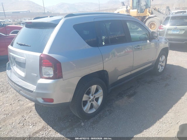 Jeep Compass Latitude 2016 1C4NJDEB6GD780948 Image 4