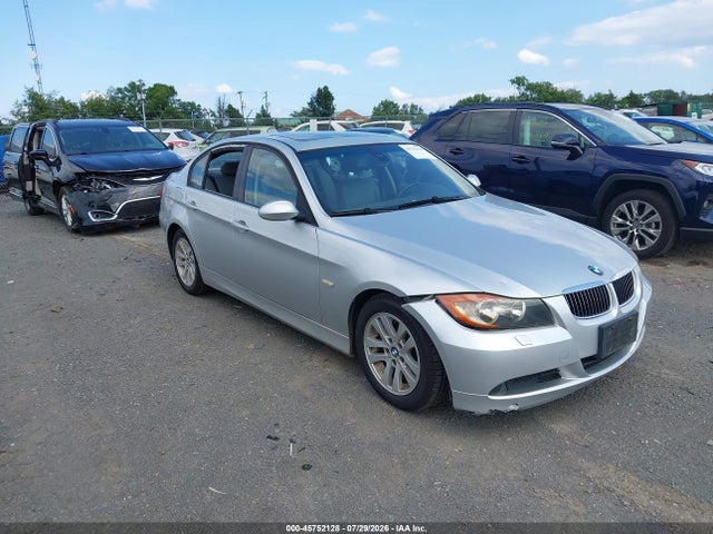 2006 Bmw 325i მანქანა იყიდება აუქციონზე, vin: WBAVB13596PT23201, აუქციონის ნომერი: 45752128