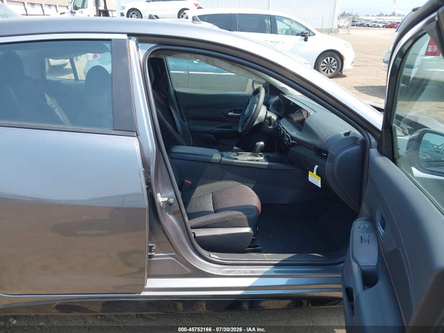 Nissan SENTRA SR 2026 3N1AB9DV2TY280025 Image 5