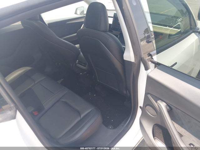 2022 Tesla Model Y Performance Dual Motor All-wheel Drive მანქანა იყიდება აუქციონზე, vin: 7SAYGDEF5NF537090, აუქციონის ნომერი: 45752177