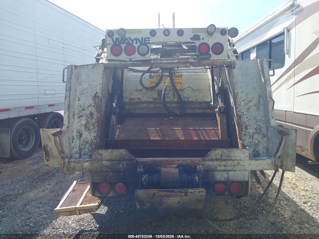 45752249 :رقم المزاد ، 1GDJ6C1G26F402152 vin ، 2006 Gmc Tc6500 مزاد بيع