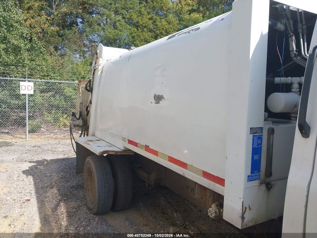 45752249 :رقم المزاد ، 1GDJ6C1G26F402152 vin ، 2006 Gmc Tc6500 مزاد بيع